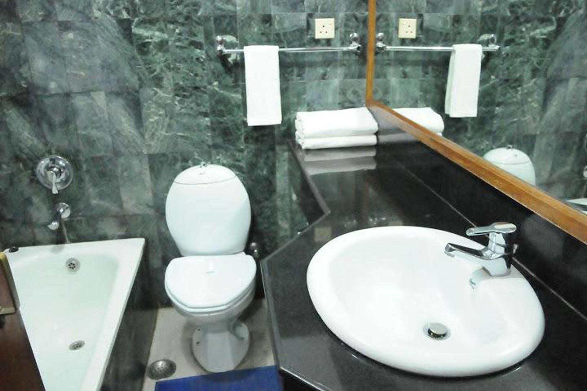 Hotel Clarion Jawalakhel Lalitpur Εξωτερικό φωτογραφία